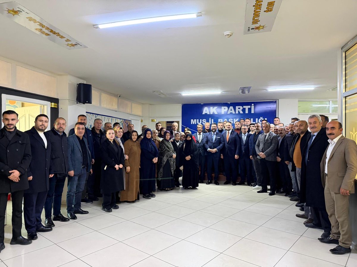 Gençlik ve Spor Bakan Yardımcımız Sn. <a href="/eminogluenes/">Dr. Enes Eminoğlu</a> ,İl Başkanımız Sn.<a href="/MelikEmre1/">Melik Emre</a>, Başkanımız Sn.<a href="/AvErdalSenturk/">Erdal Şentürk</a> ,Kadın Kolları Başkanımız Sn.<a href="/Tugbaboydak_49/">Tuğba</a> ,Gençlik Kolları Başkanımız Sn.<a href="/seyitmsen/">Seyit Muhammed Şen</a> ve Yönetim Kurulu Üyelerimizin  Katılımlarıyla  Merkez İlçe Danışma Meclisi