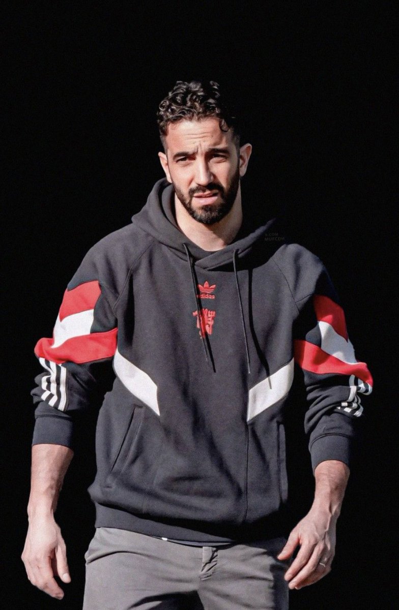 🚨🎙️ | Ruben Amorim BIG QUOTES on his comments about academy players last week:

"I think the feeling a little bit of ENTITLED one we have in our club, sometimes strong words is not bad words, difficult moments are not bad for the kids. We don’t need always to be accolades for