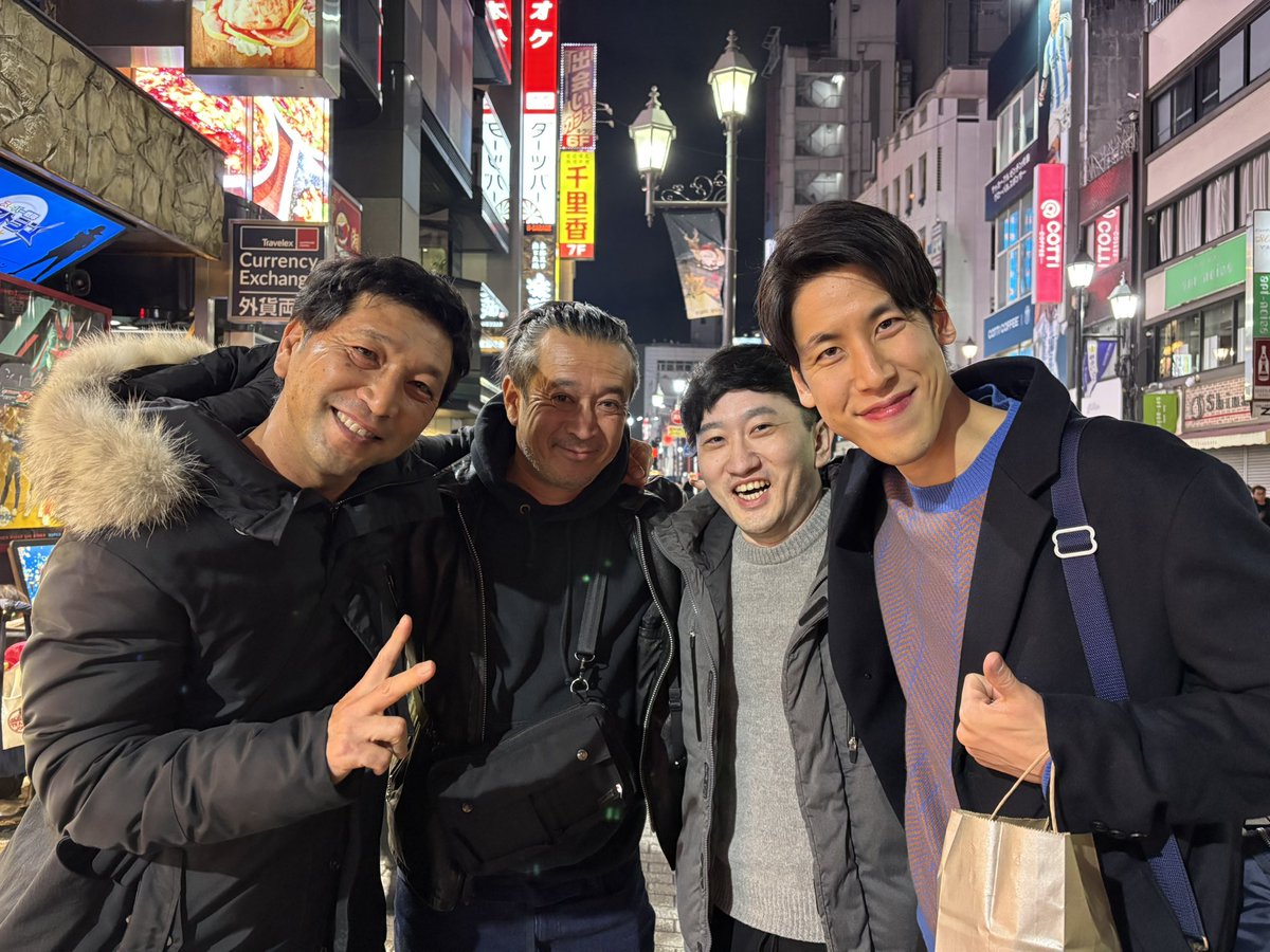 Kohalon's tweet image. 岡山の木山監督、
大槻コーチ、そしてご家族の皆さん
とご飯に行ってきました！！

大槻さんの奥さんが、
中高の頃からの友人というご縁で呼んでいただきました😎
素晴らしい会をありがとうございます！