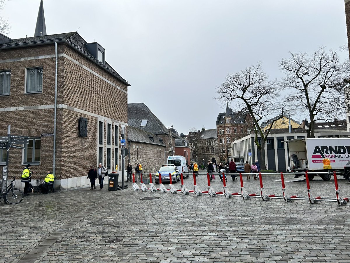 HistorianBlood's tweet image. #Aachen - a Friday morning walk around the ancient city with its many walls and gates.