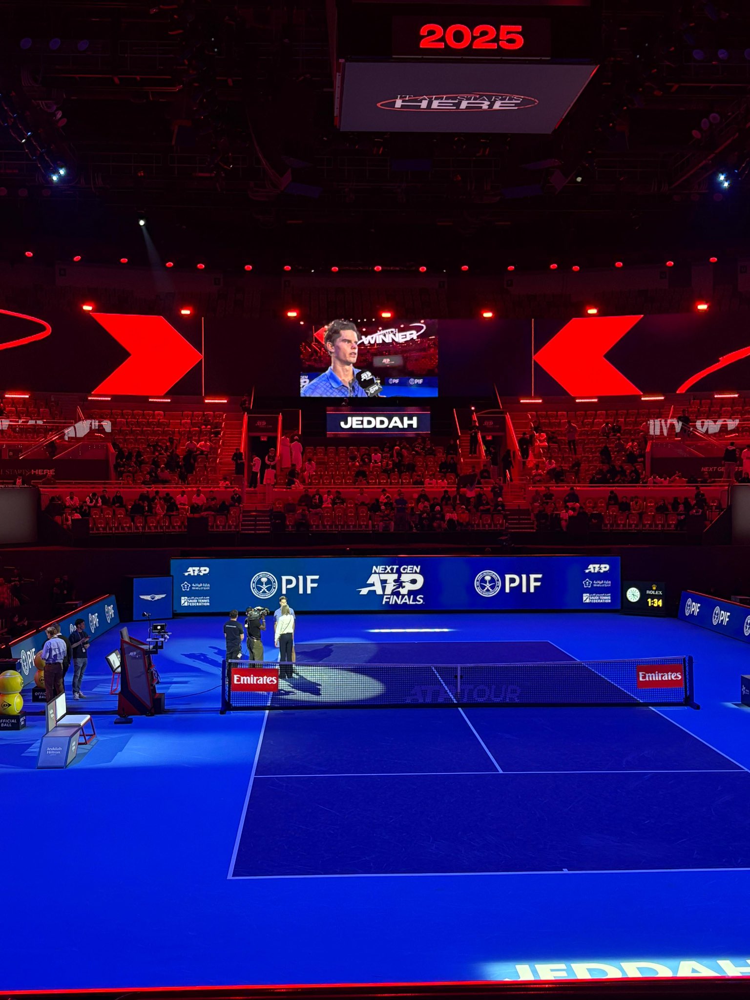 انتصر البلجيكي الكسندر بلوكس على نظيره الكرواتي دينو بريزفتش بثلاثة مجموعات مقابل مجموعة، وبذلك يكمل سلسلة انتصاراته في البطولة بالفوز بجميع مبارياته في دور المجموعات، ويستعد للدور نصف النهائي غدًا. #نهائيات_الجيل_القادم 