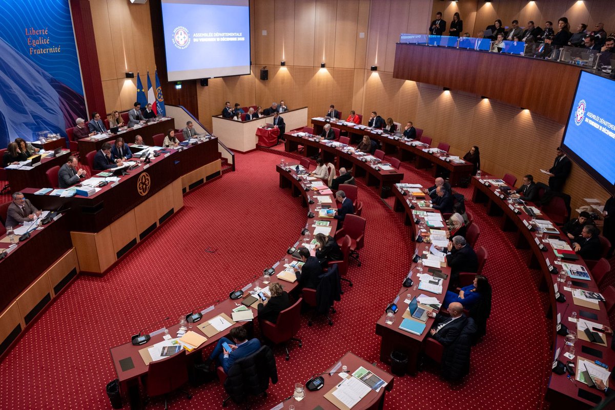 En Assemblée départementale, nous avons voté 16,2 M€ pour la jeunesse et le sport, complétés par 6,776 M€ pour la citoyenneté.
➡️ Médiation scolaire renforcée
➡️ Parcours mémoriels intensifiés (Majdanek, Sobibor, Caen..)
Investir dans la jeunesse,c’est préparer l’avenir !