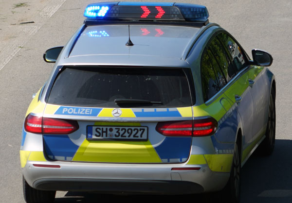 HLlive's tweet image. Unfall auf der A1 sorgte für Staus in Lübeck und Stockelsdorf dlvr.it/TPvtwW #Unfall #A1 #Stau #Lübeck #Stockelsdorf