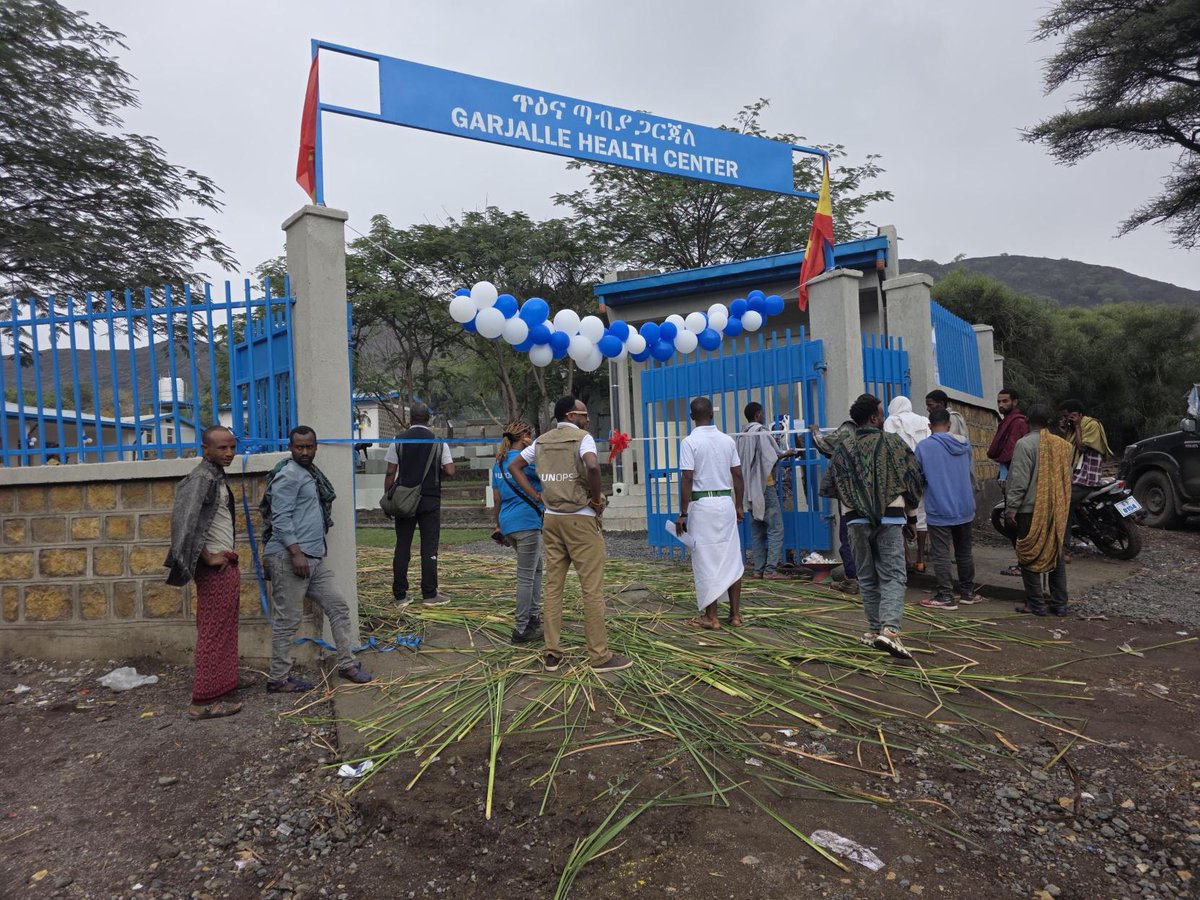 OCHA_Ethiopia's tweet photo. Funded by @UNCERF, @UNOPS handed over rehabilitated health, water &amp; sanitation facilities to communities in Raya Alamata, benefitting over 30,000 people with access to health services &amp; over 1,400 people with access to safe water &amp; sanitation. See PR ➡️https://t.co/yePLYkPHfw https://t.co/fkB4QUCblL