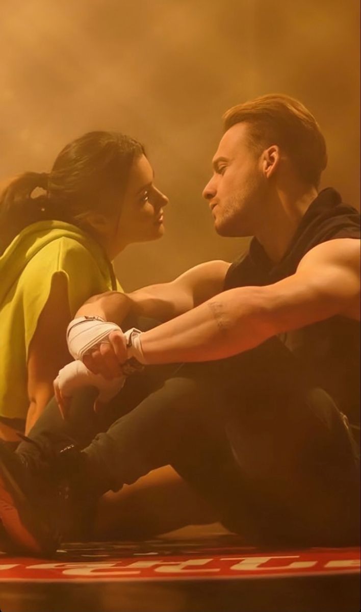 یہ جو کرتے ہو تم عشق میں حساب کتاب
ہم جو کرنے بیٹھے تو خرید لیں گے تمہیں❤️❤️