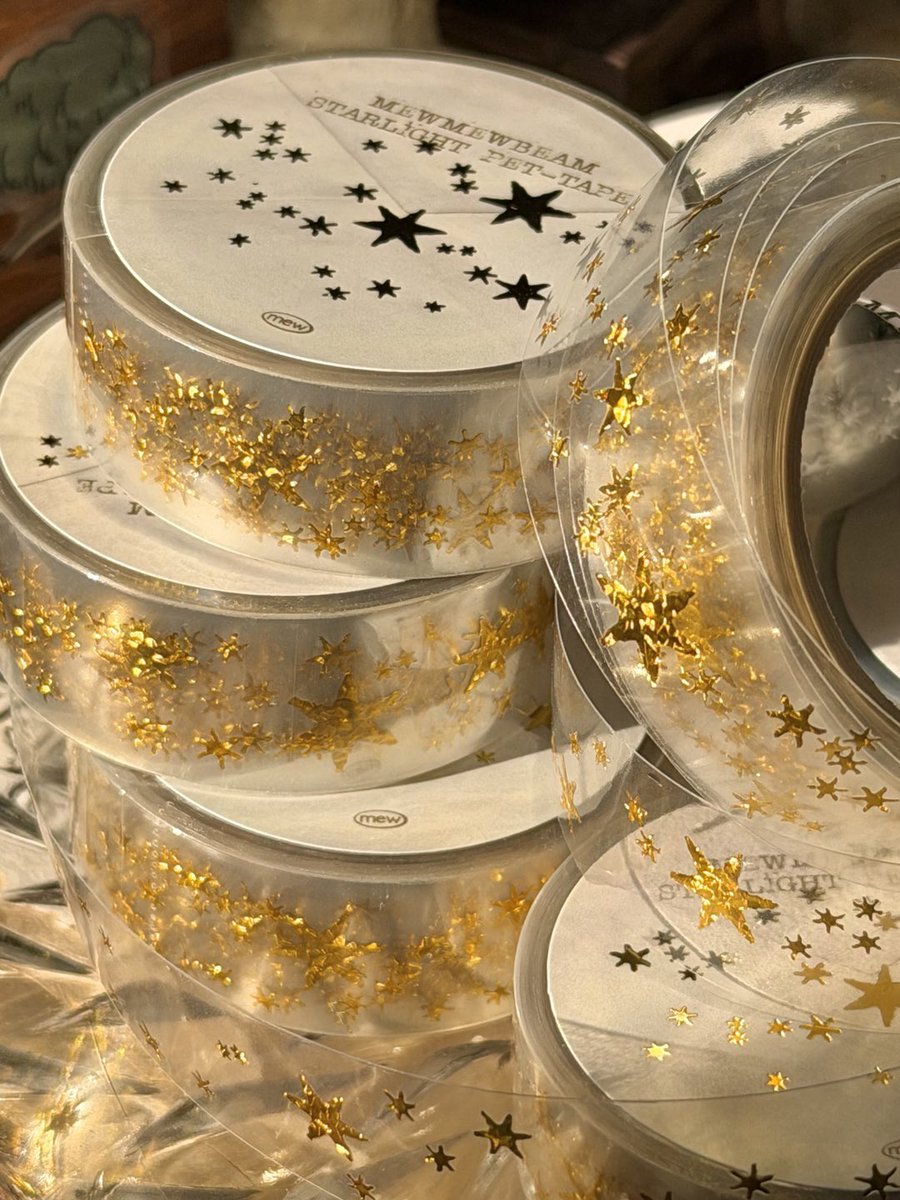 연말시즌 냥빔의 테이프 제품군 잊지 말아주세요,,
올해도 금박들로 채워볼게요,, 🌟