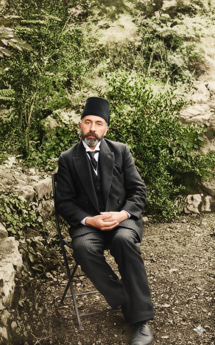 Utanırsak kurtuluruz, diyor Mehmed Akif. Utanır mıyız? 

Göster, Allah’ım, bu millet kurtulur, tek mu’cize: 
Bir “utanmak hissi” ver gâib hazînenden bize
-Hakkın Sesleri-