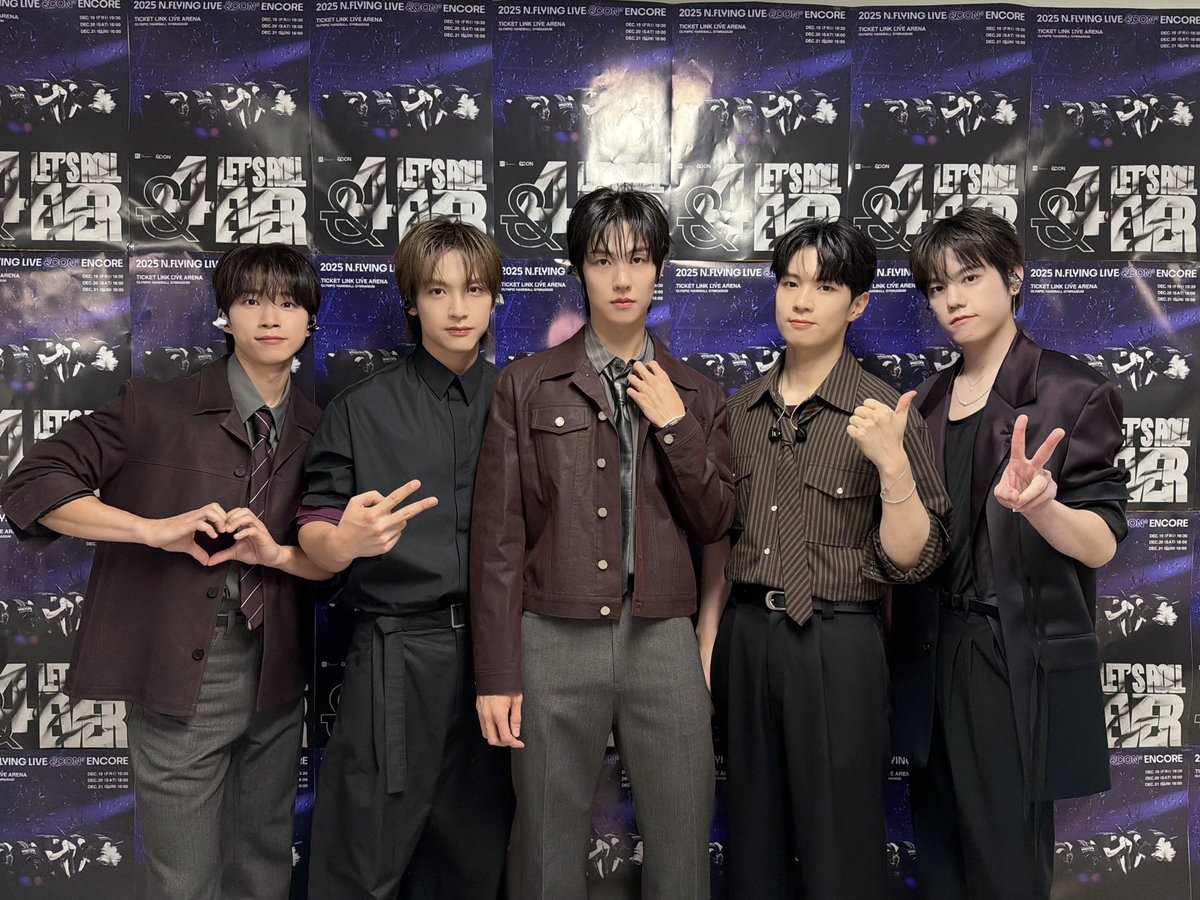 NFlyingofficial's tweet image. [📸] 2025 N.Flying LIVE '&amp;amp;CON4 ENCORE : Let's Roll &amp;amp;4EVER' Day 1

엔피아와 끝나지 않을 새로운 순간💫
앵콜 첫콘도 행복했습니다💜

#NFlying #엔플라잉 #엔콘 #엔포에버 #Lets_Roll_4EVER