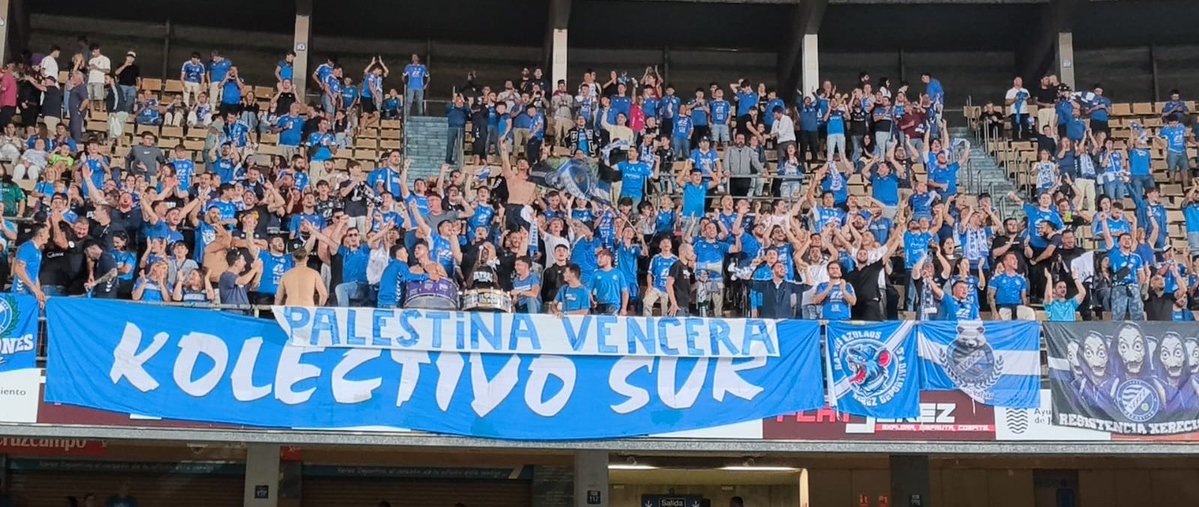 KolectivoSur91's tweet image. ⚠️ XERECISTAS ⚠️
Tenemos una cita este domingo a las 12:30 en nuestra grada de fondo sur!!!
No faltes, anima con los tuyos @XerezDFC
#JuntoSomosImparables