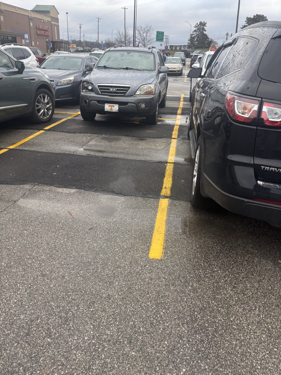 Average Tennessee fan #Downsyndrome #rockytop #huepelisfat