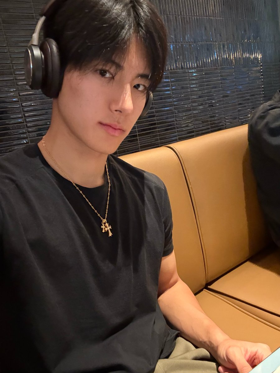 deobimom's tweet image. #ERIC #에릭 sent these photos