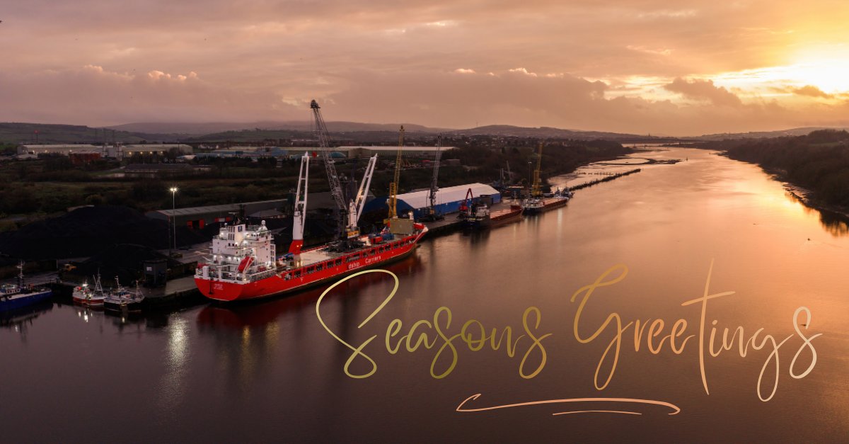 FoylePort's tweet image. On behalf of all the team at Foyle Port, we would like to wish our incredible employees, valued customers and trusted partners a very happy Christmas and joyful New Year 🎄✨