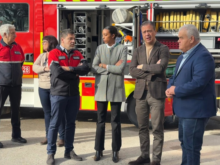 regiondemurcia's tweet photo. 🧑🏻‍🚒👨🏻‍🚒🚒El incremento de plantilla y la incorporación de un nuevo vehículo refuerzan el Parque de Bomberos de #AlhamadeMurcia-#Totana.

En los últimos años las instalaciones se sometieron a una remodelación integral, lo que ha permitido mejorar las condiciones para la prestación del servicio.

Noticia: https://t.co/ZmrQG7zRiV
