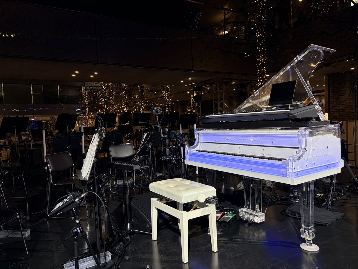 gmo_junishii's tweet photo. 『Internet for Everyone』は
私の人生を変えてくれた、
かけがえのない音楽です。

素敵な演奏をありがとうございました🎄

#TetsuyaKomuro 
#GMOインターネットTOWERクリスマス2025 https://t.co/LKEZ9Tyrlv