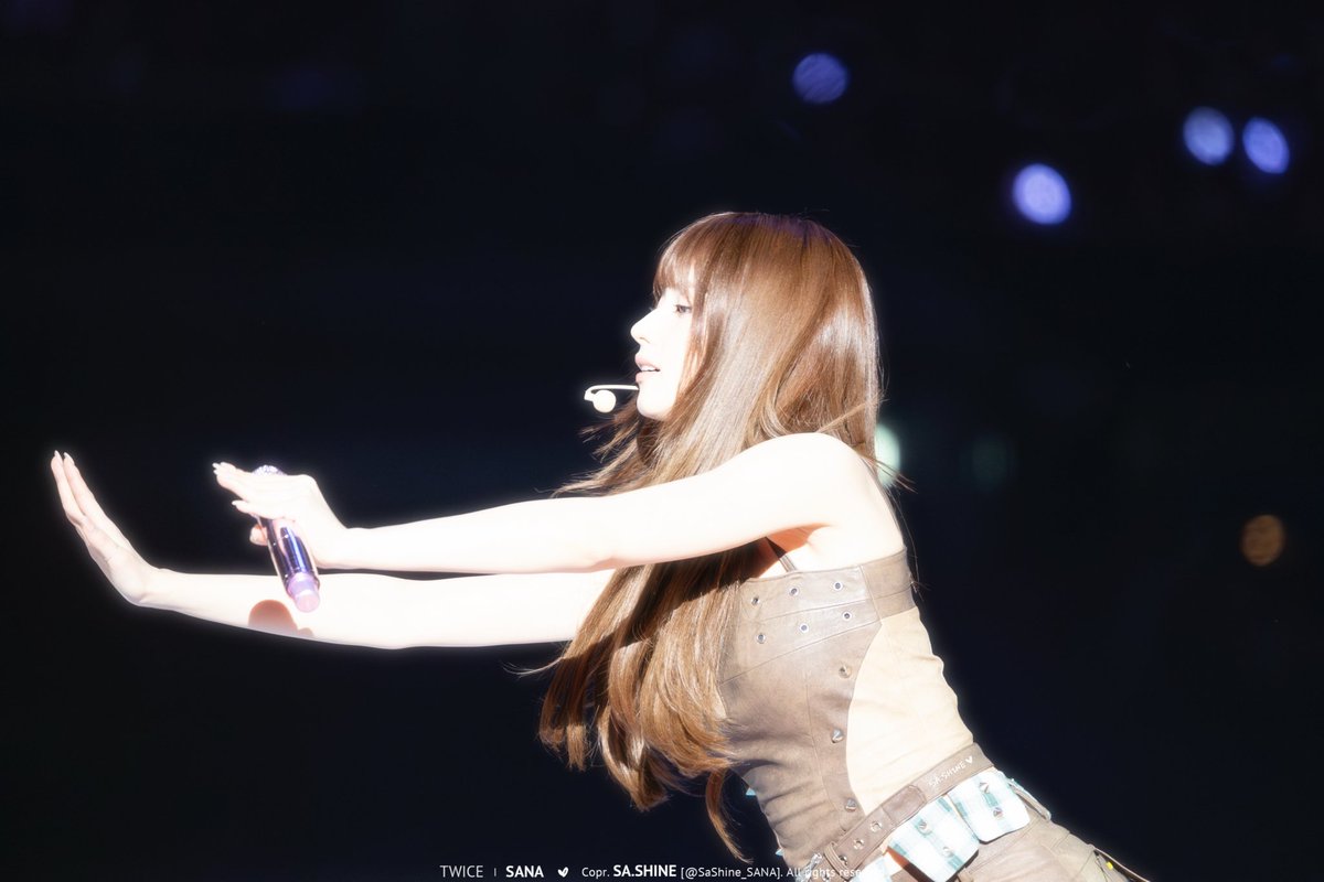 251207 THIS IS FOR IN HONG KONG D2
#트와이스 #사나 #TWICE #SANA #サナ