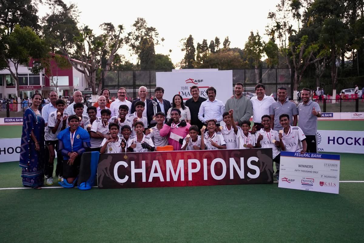 AshwiniNachappa's tweet image. Thank you @DilipTirkey @dhanrajpillay1 @TheHockeyIndia for being #ASF #KALS to celebrate 100yrs of Indian Hockey@Kodagu along with other Olympians . A befitting finals to make the occasion and inspiring these young children