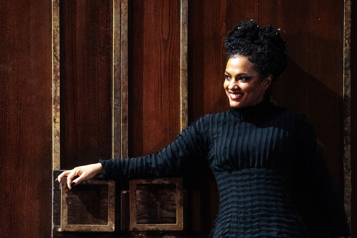 WhatsOnStage's tweet image. 'The humorous relief truly soars, giving the morose the necessary light.' Read our review of RSC’s Twelfth Night at the Barbican whatsonstage.com/news/rscs-twel…