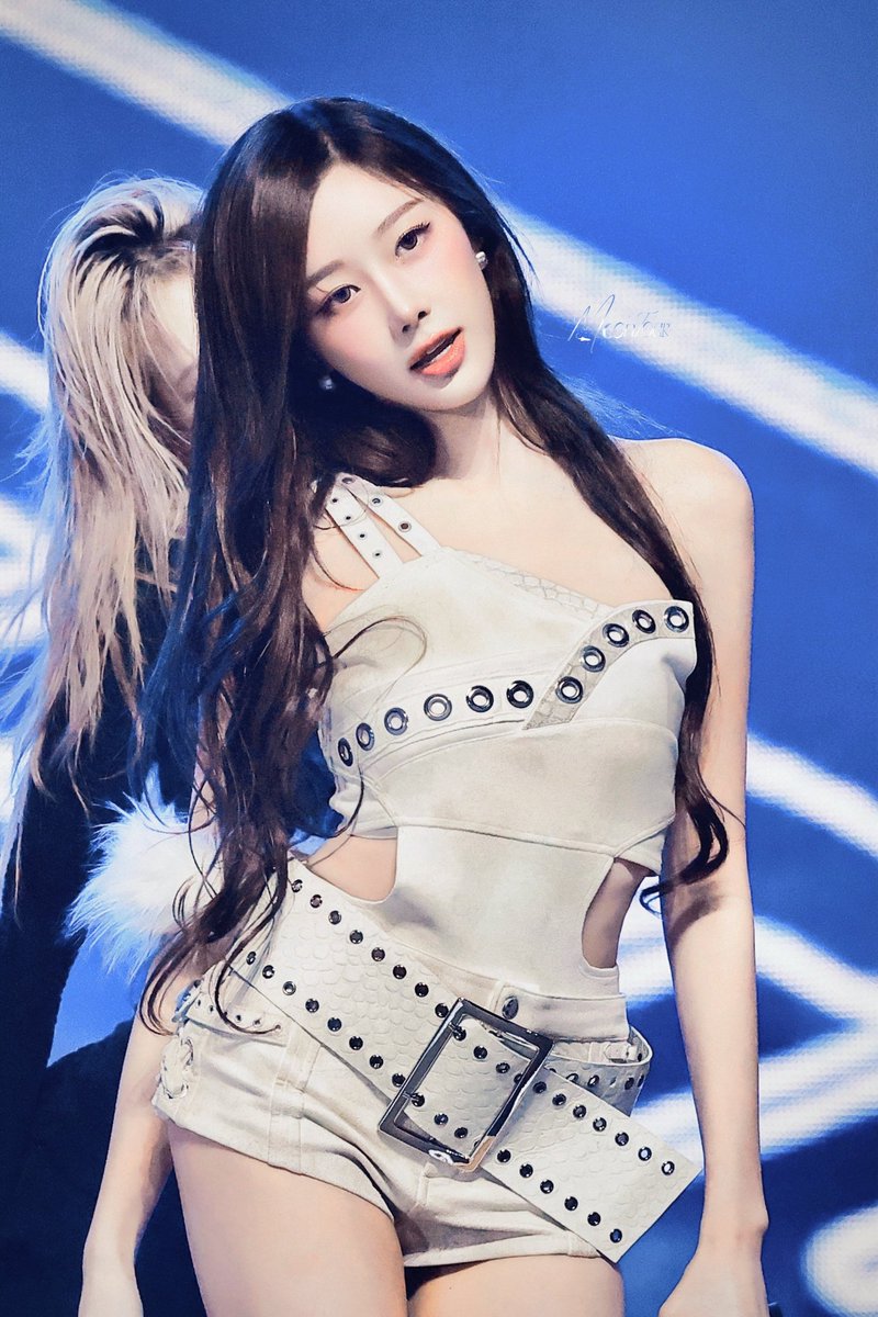 251219 Giselle HD
𝔖𝔦𝔤𝔫
#aespa #GISELLE #ジゼル #지젤 #에스파