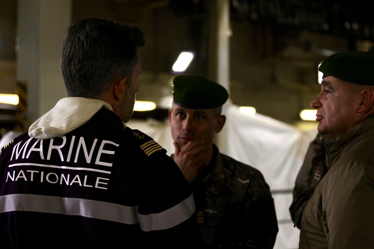 2eEtranger's tweet photo. 📍Sète | Exercice RESEVAC | Marine nationale × 2REI
⚓️ Le 17 décembre, en partenariat avec la Marine nationale, un exercice d’évacuation de ressortissants (RESEVAC) de grande ampleur s’est déroulé dans la région de Sète, mobilisant forces terrestres, navales et civils. #RESEVAC https://t.co/FGeeIJqhuC
