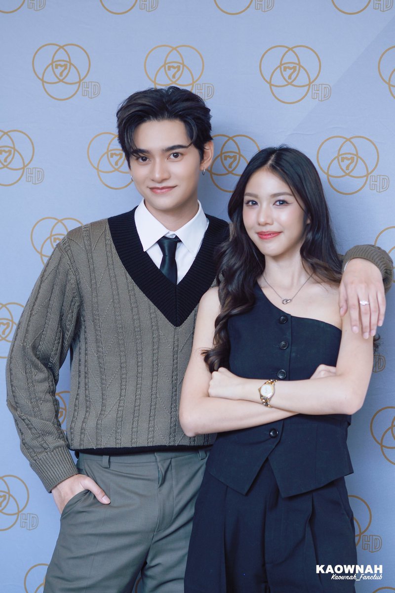 kaownah_fanclub's tweet photo. สองนักแสดง #มรดกมืด มาแจก #ปฏิทินช่อง7HDปี2569 หรือมาแจกความสดใสกันค้าบเนี่ย 🥹🤏🏻

#Kaownah
#ก้าวหน้ากิตติภัทร
#Ch7HDCalendar2026
#Mintshi #DarkLegacy https://t.co/PrZvKgvveJ
