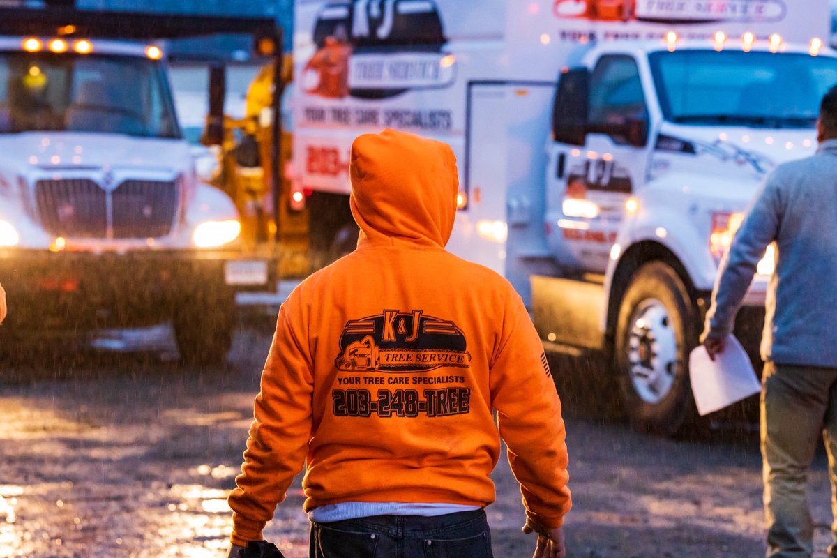 KJTreeService's tweet photo. Rainy morning vibes โ๏ธโ๏ธโ๏ธ
-
-
-
#kjtreeservice #treework #treeservice #treesurgeon #arboristlife #connecticuttreecare #ctarborist #treeexperts #treeremoval #stumpgrinding #stormdamage #treepruning #holidayseason #winterprep #homesafety #christmastime #holidaydeals #wintersale #yearenddeals #flashsale #smallbusinessct #ctsmallbusiness #shoplocalct #fullyinsured