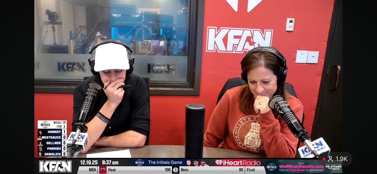 Cardboard Charlie tweet media