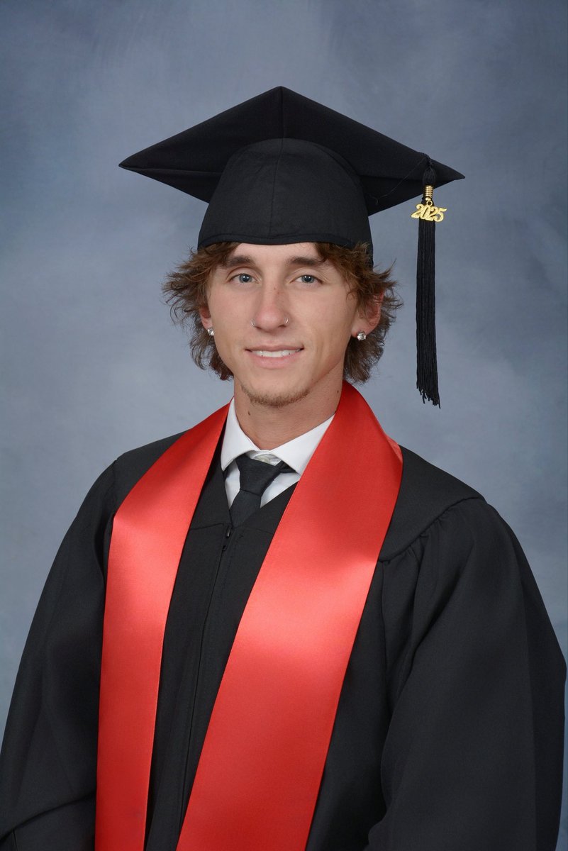 plarkey's tweet image. #iubgrad25
Congratulations Brayden! We are so proud of you and can’t wait to see all of the amazing things you will accomplish in life!  We love you!