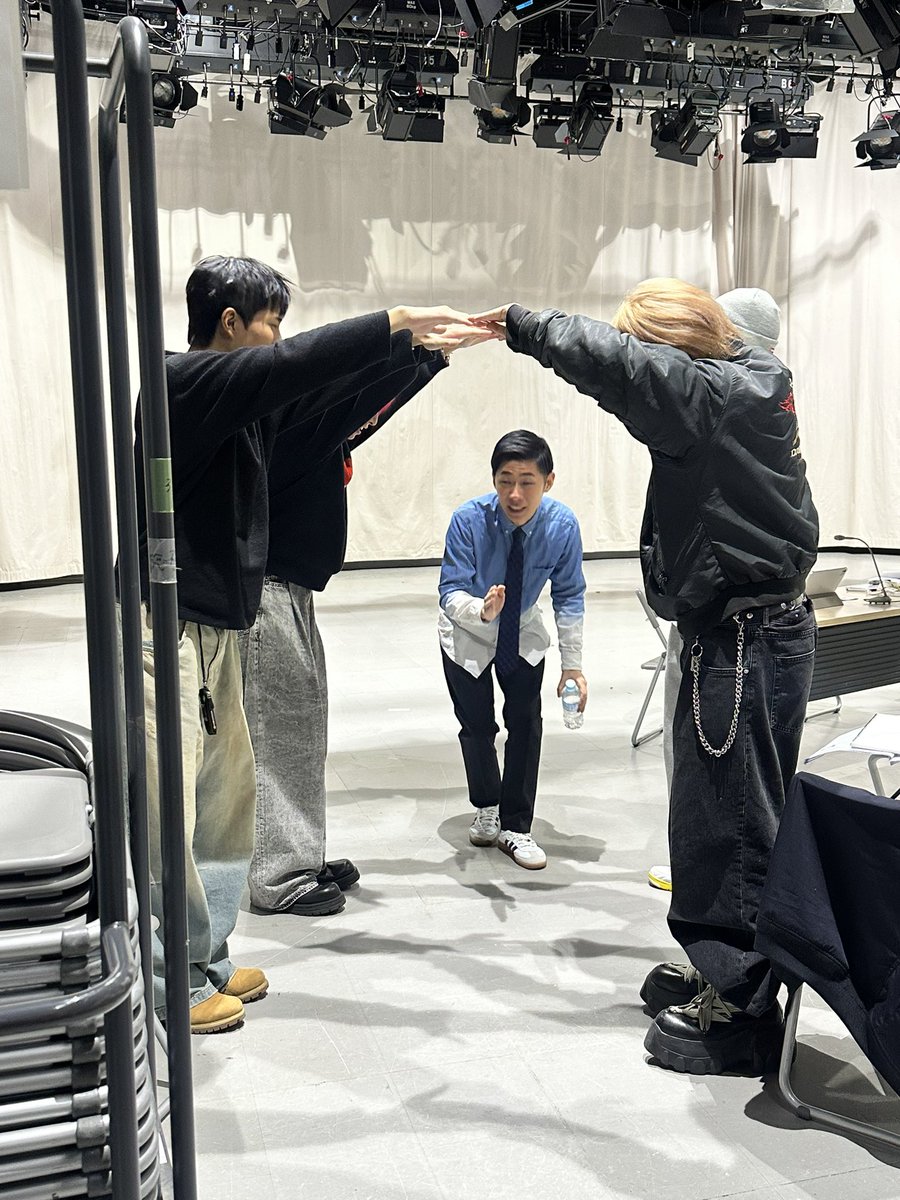 tontsukatan_'s tweet photo. 「OWVの六本木メタメタRADIO」最終回も出させていただいちゃいました🥺🥰
いつも優しく迎え入れていただきありがとうございました！
最後まで大爆笑かと思ったら涙もあり…最高にあたたかい空間でした！
またぜひOWVさんと���縁がありますように💓🫶

#OWV #メタラジ
#トンツカタン森本 https://t.co/GgHZ07TVPA
