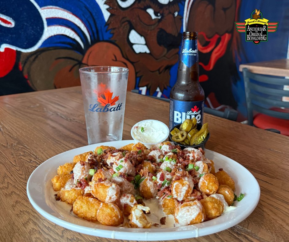 Is there a better Happy Hour pairing than loaded tots and an ice cold Labatt? 🤔🍻✨ We want to hear your thoughts! Share your ultimate Happy Hour combos with us! #HappyHour #LoadedTots #Labatt #FoodieFun