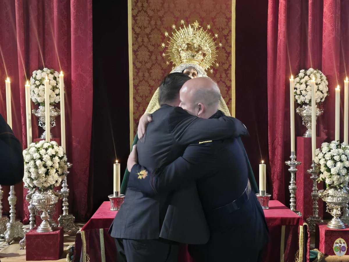 #𝐒𝐨𝐦𝐨𝐬𝐁𝐞𝐧𝐝𝐢𝐜𝐢𝐨́𝐧𝐲𝐄𝐬𝐩𝐞𝐫𝐚𝐧𝐳𝐚 #𝐇𝐮𝐦𝐢𝐥𝐝𝐚𝐝𝐲𝐂𝐚𝐫𝐢𝐝𝐚𝐝
📷📷 #Actualidad|, La Hermandad de Bendición y Esperanza comunica el acuerdo de renovación acordado ayer tras los cultos en honor de nuestra Sagrada Titular, con la Agrupación Musical