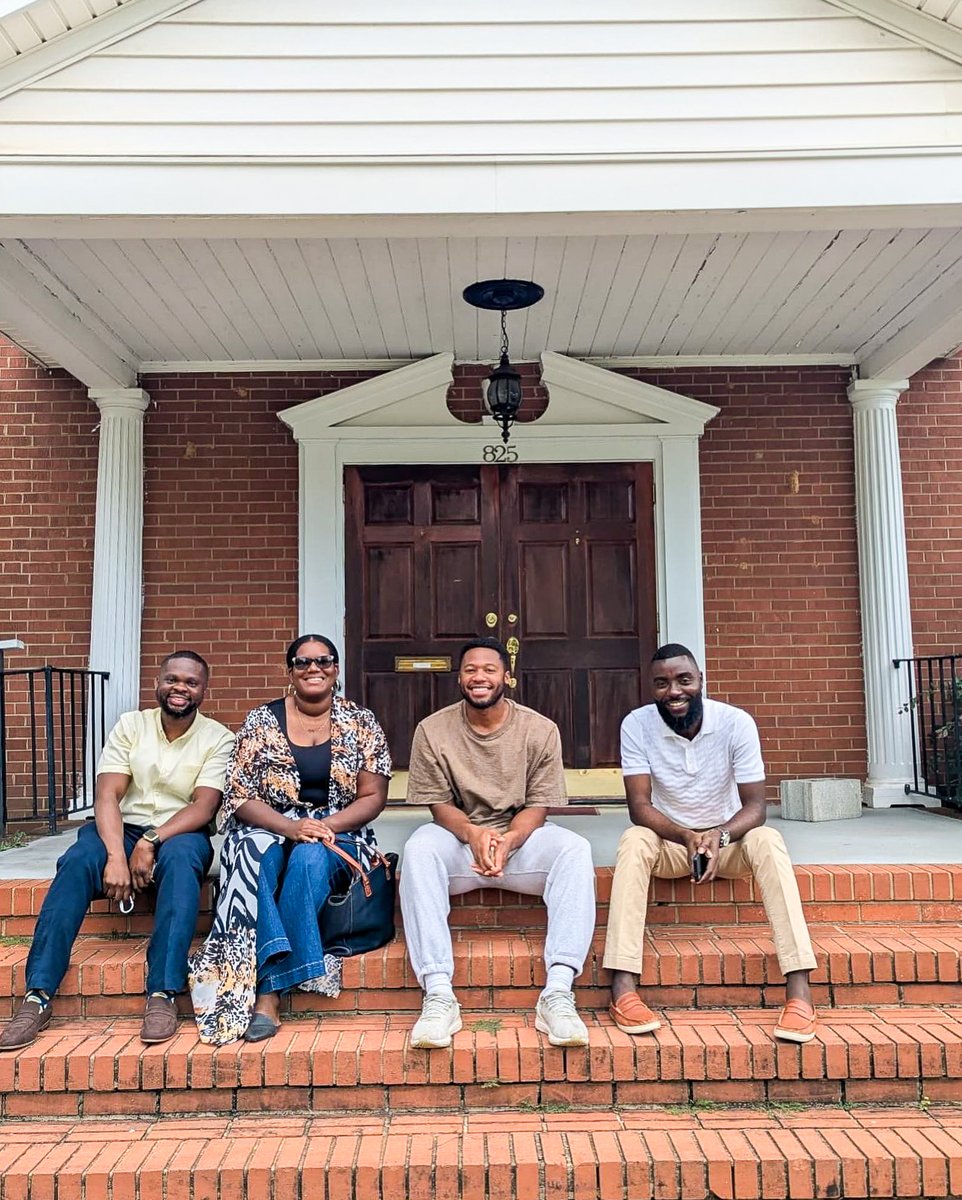 NAMB_SBC's tweet image. Reaching the Nations in North Carolina: Originally from Nigeria, Pastor Femi Oke launched Manna House Church this fall to reach fellow African immigrants with the gospel! 🙌 🌎

🙏 Pray for this new congregation as they gather for their first Christmas service. 

#FueledByAnnie