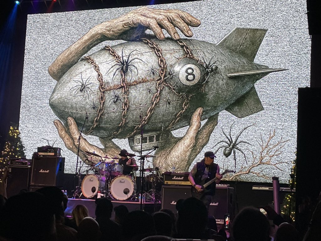 doubleTrocks's tweet image. Amazing night of John Bush era Anthrax!