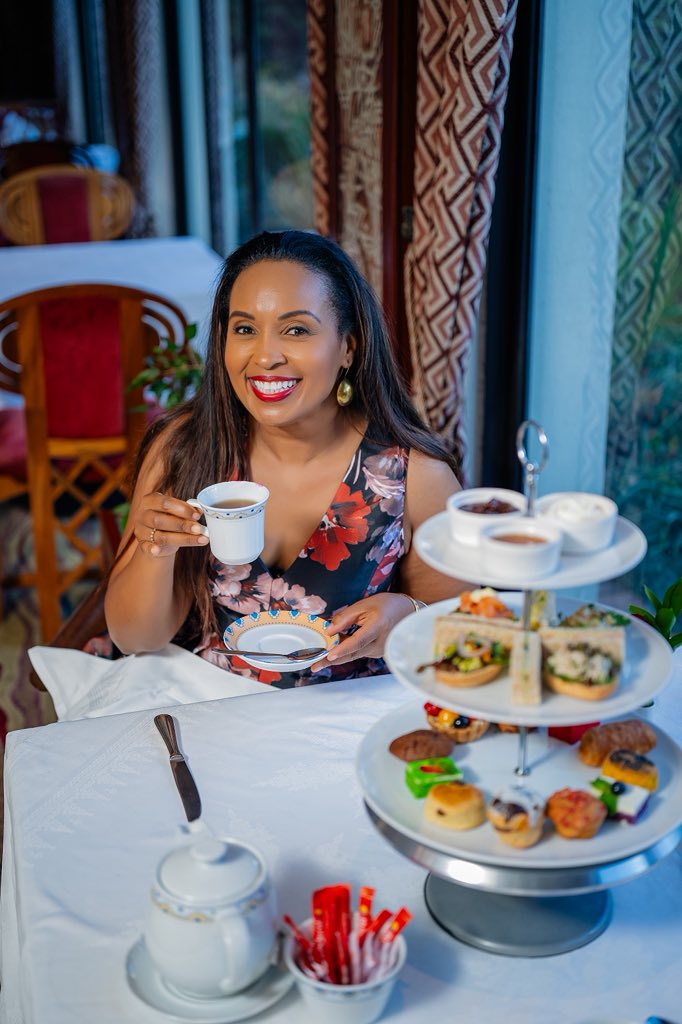 MissMwanyigha's tweet image. To really get in to the heart of the season, visit the @SerenaNairobi for Christmas High Tea on the 24th of December from 5:30pm - 7pm✨✨
Enjoy beautiful Christmas Carols, with delicious sweet &amp;amp; savory treats😋
To book:
📞 +254 732 124 000 / +254 727 282 200
👗 @nobristyle