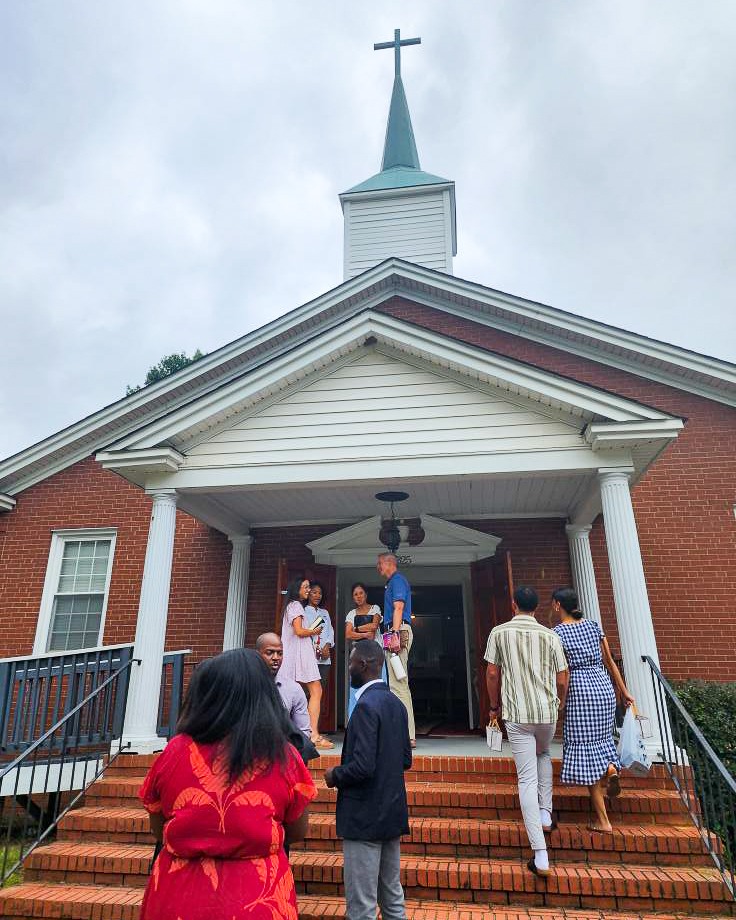 NAMB_SBC's tweet image. Reaching the Nations in North Carolina: Originally from Nigeria, Pastor Femi Oke launched Manna House Church this fall to reach fellow African immigrants with the gospel! 🙌 🌎

🙏 Pray for this new congregation as they gather for their first Christmas service. 

#FueledByAnnie