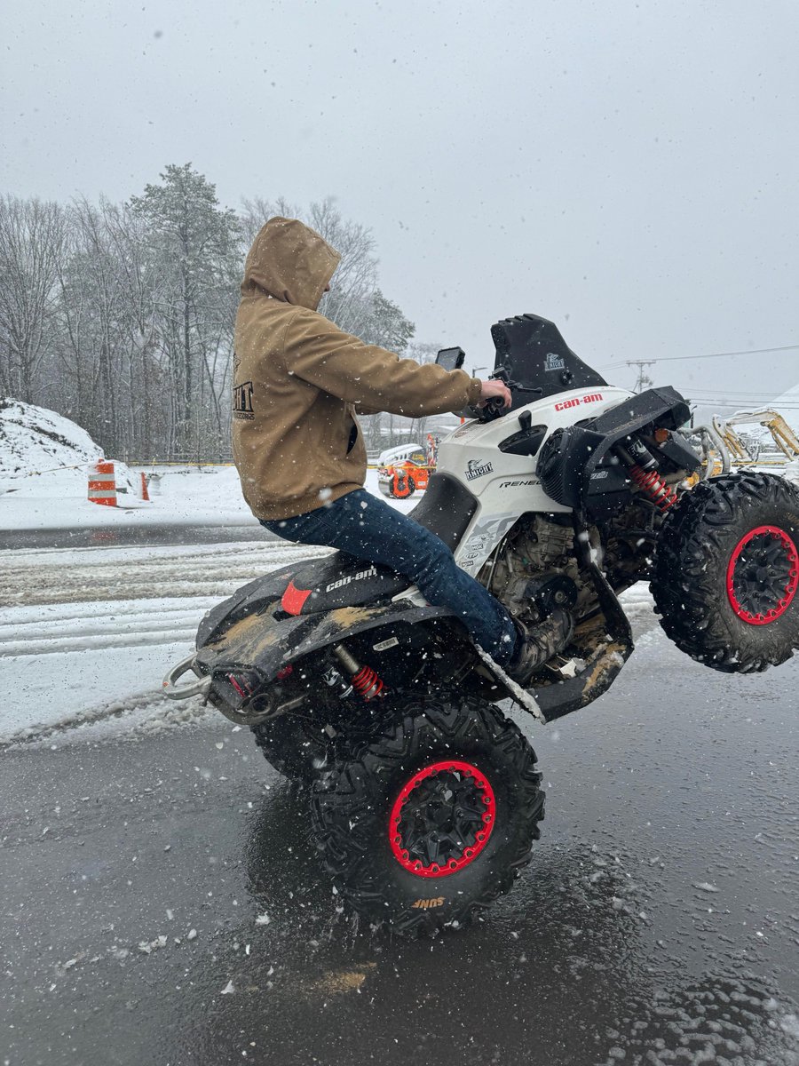KnightATV's tweet image. Riding Through the Snow!! #knighatv #offroad #atv #wheelie