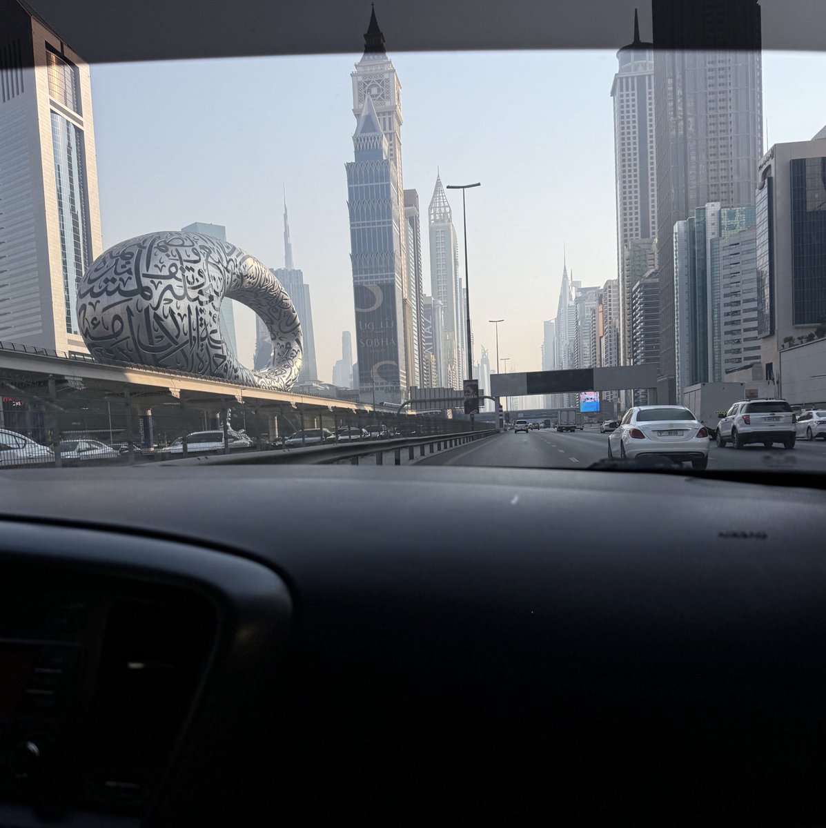 تهران سردم شد اومدم دبی