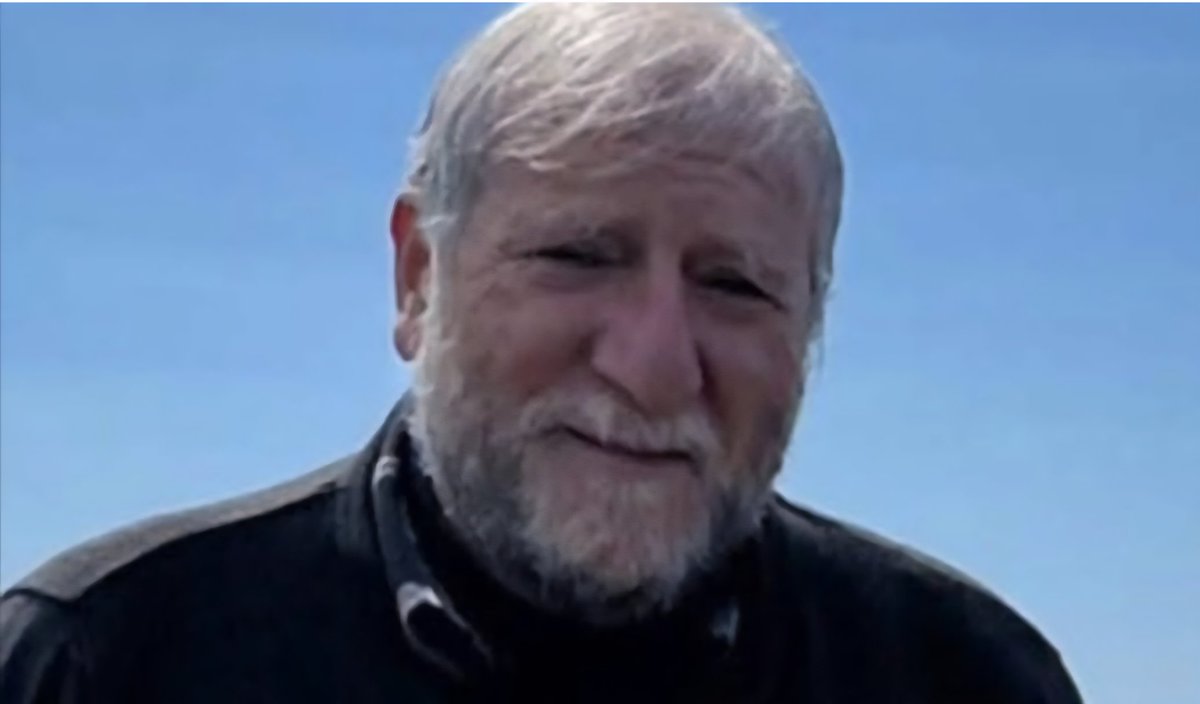 Qué alegría ser amigo de un hombre bondadoso que desde muy joven sintió la medicina con pasión, desarrolló una carrera ejemplar en todo ámbito que le tocara actuar.
Hoy votado como novel Presidente de la Asistencial Médica Deptal de Maldonado.
Salud Presidente!
Dr .Jorge Schusman