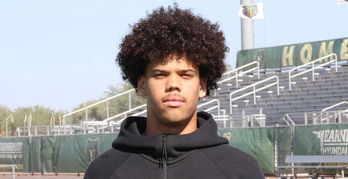 BrandonHuffman's tweet image. Chandler (Ariz.) Basha 2027 defensive back Taylan Patterson checked out several games this fall 247sports.com/article/2027-d…