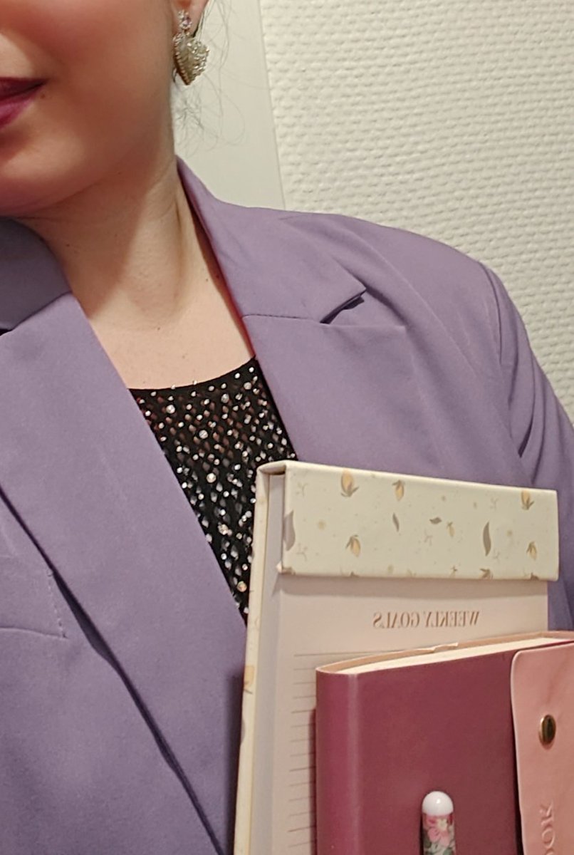 Wish me luck ✨🧚 in my new job as a 💙Store Manager🩷without any help from: 

Manu
Chachu 
Phuppo 
Khalla 
🥲😅 Pen Dei Siri 😒

Only My Al-Khaliq The Creator
             🌍🌌👑☝️💯💞

And My Hardwork 💪🥲

Alhamdulillah 🙏 
Strong Woman 👊😎