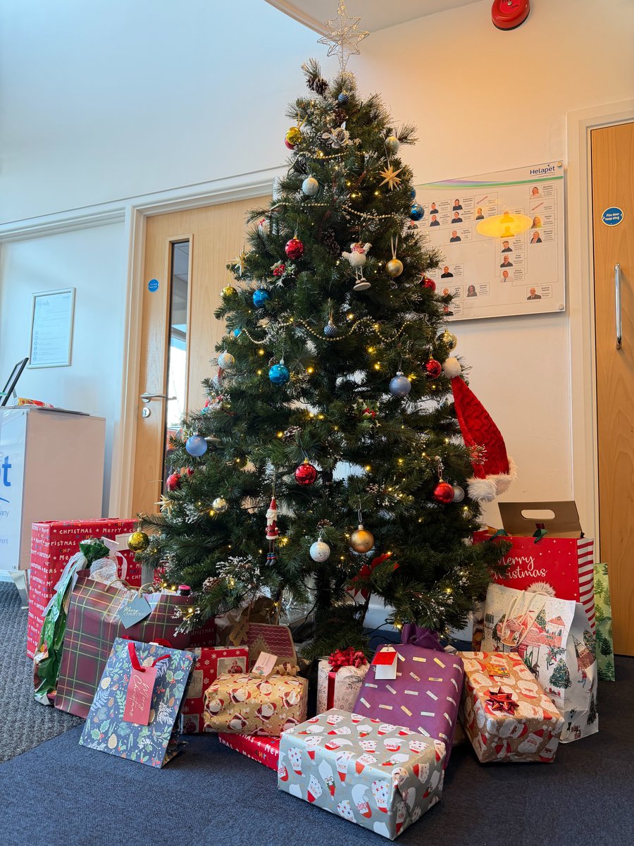 Helapet Ltd tweet media