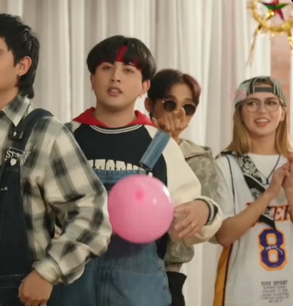 Another pink mehehehe <a href="/clfrnia_maki/">Maki *ੈ✩‧₊˚</a>