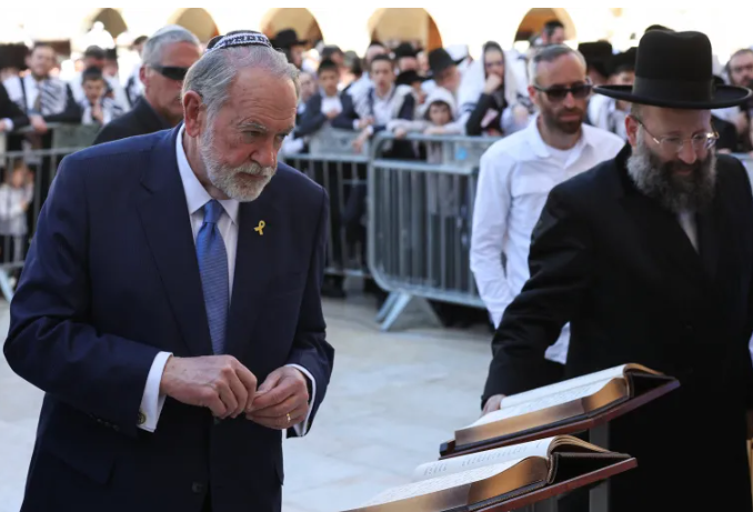 سفير واشنطن بإسرائيل: انهيار اتفاق غزة مستبعد وعنف المستوطنين إرهاب 