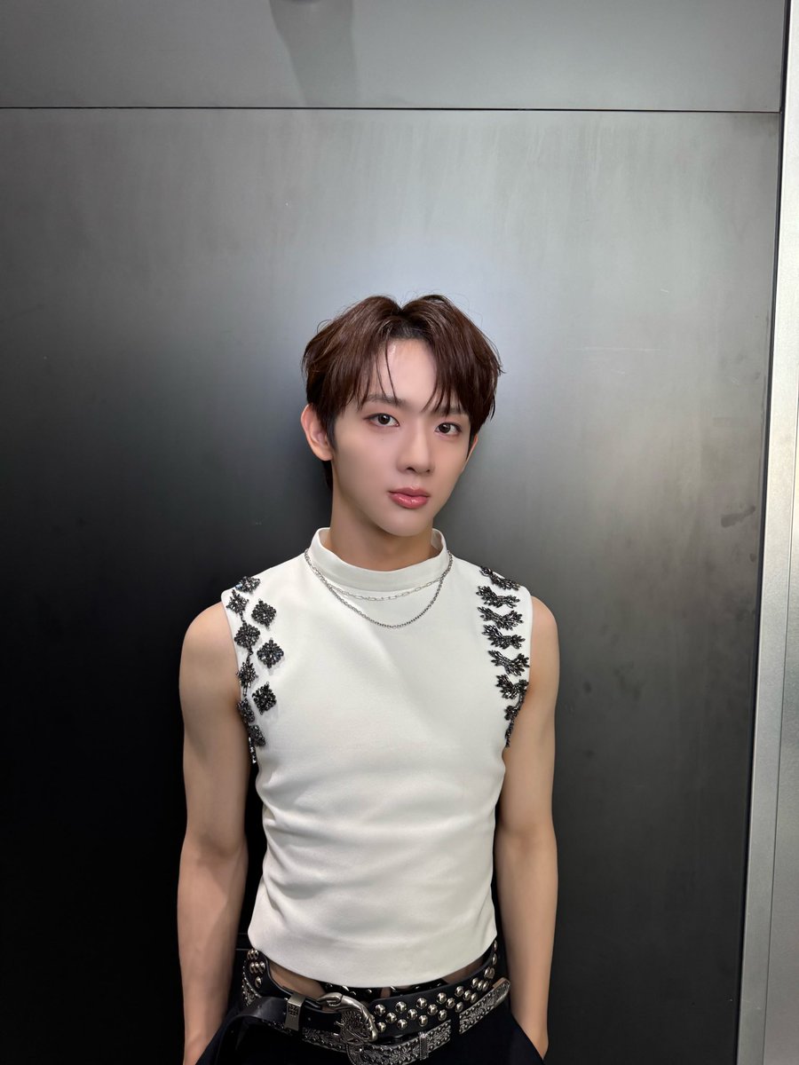 EVNNE_official's tweet image. 2025 가요대축제 끝! 무대 보러 와준 엔브, 본방사수 해준 엔브 너무 고마워요💓💓☘️ 오늘도 고생 많았구 생각 없이 푹 자길!

#EVNNE #이븐
#유승언 #YOOSEUNGEON