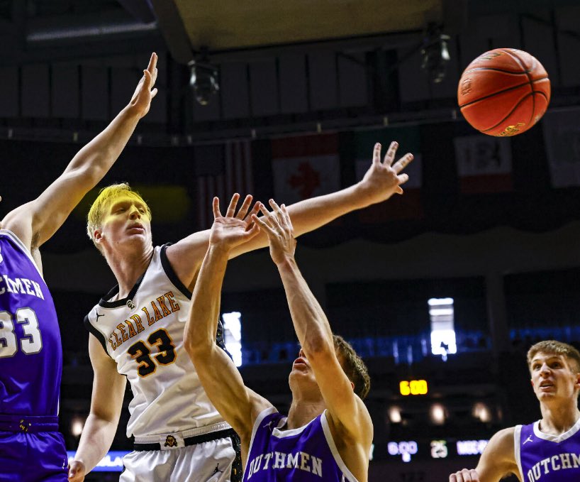 Clear Lake Basketball tweet media