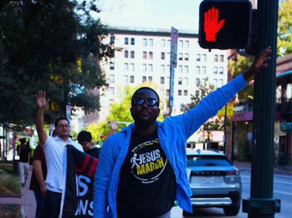 _abedamilola's tweet photo. The message was so powerful: Jesus Only! We truly felt ourselves fade away so that He could shine through. ✨ It was an incredible experience seeing everyone united with that singular focus. Feeling so inspired and ready to live it out! 🙌 #JesusMarch #JesusOnly #Houston #FaithJourney