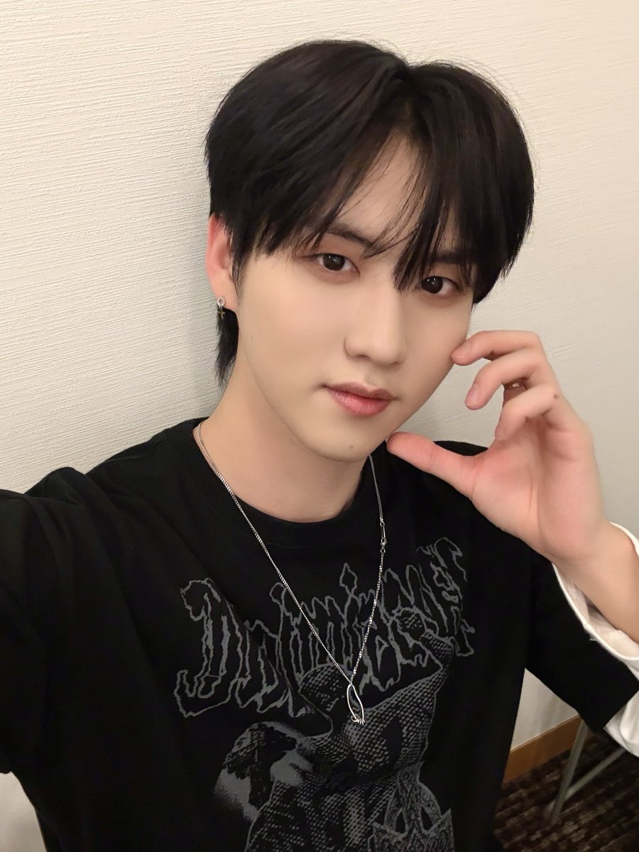 봄아 빨리 와

#EPEX #이펙스 #YEWANG #예왕