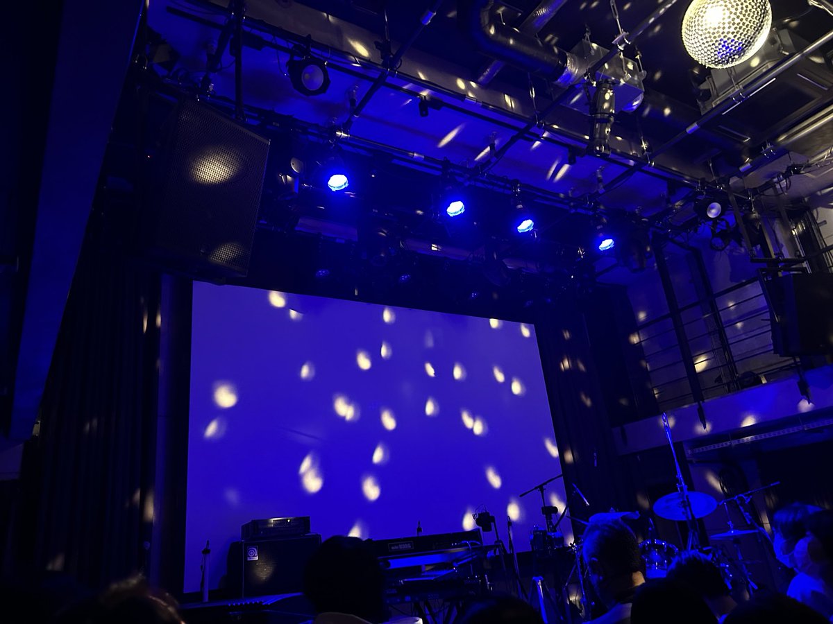 ジョンザザンサー tweet media