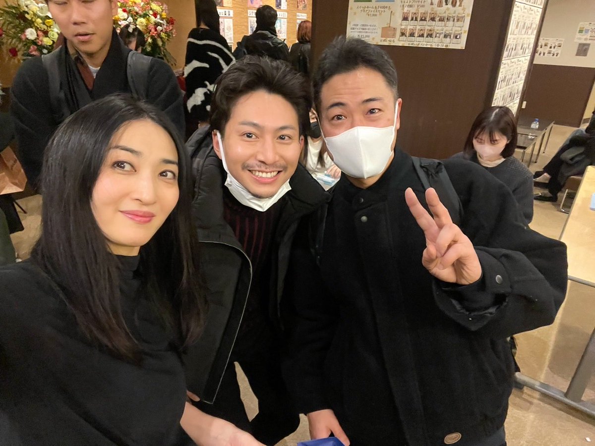観劇。
んまーーーーテンポが良い‼️‼️
そして色々ぶっ込んでて🤣
良い意味でなんも考えなく（そりゃなんかしら考えるけど）観られる。
ニヤニヤしてるうちにあっという間に終わってしまった🙃
まだチケットあるそうです👍

#幸田尚子
#スイートホーム2025