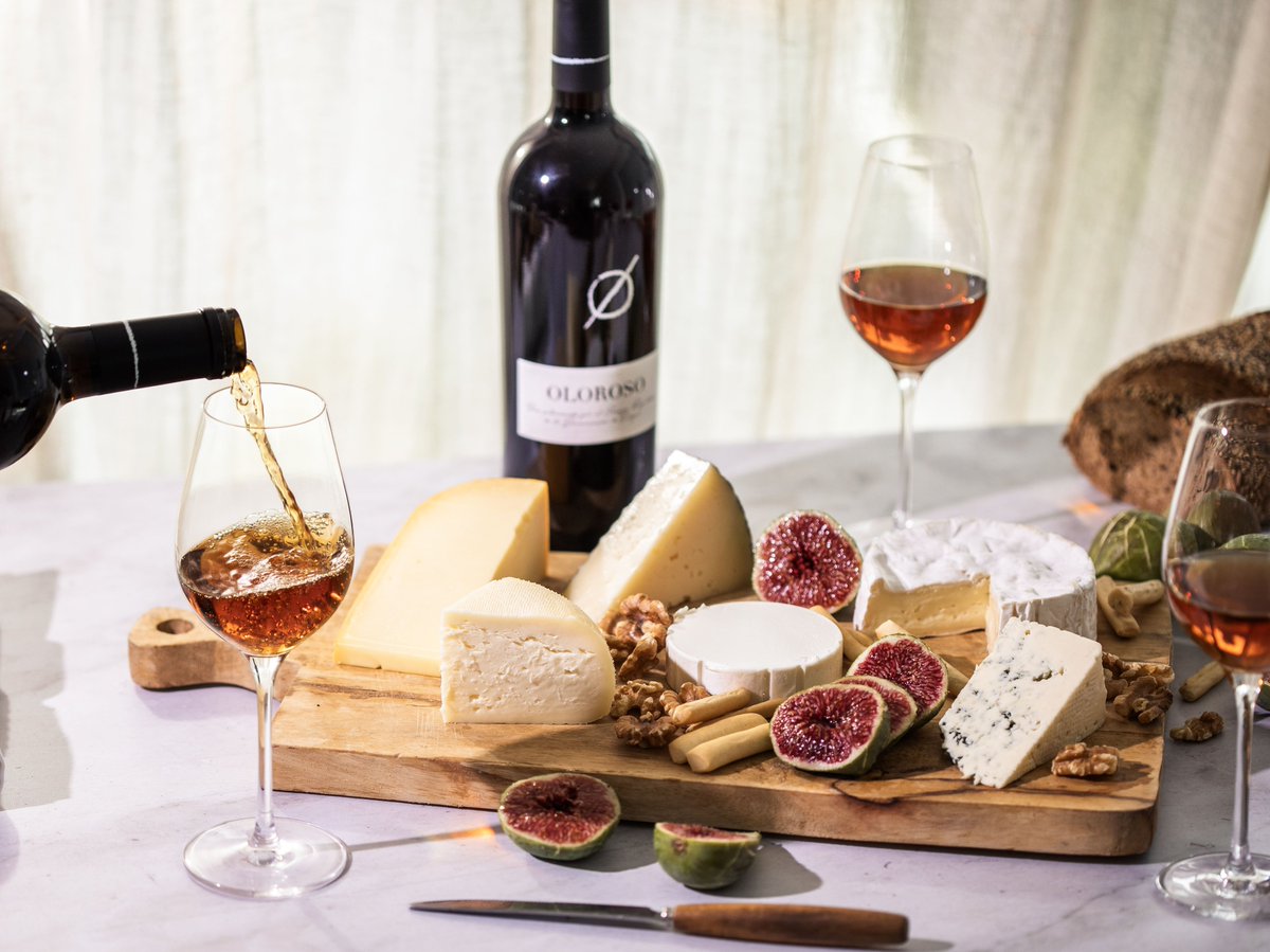 Los Vinos de Jerez y la Manzanilla de Sanlúcar de Barrameda se convierten en protagonistas de la Navidad con seis propuestas de maridaje para armonizar los sabores de las recetas navideñas.
#Vinos #Navidad #Manzanilla
culturaemprende.com/los-maridajes-…