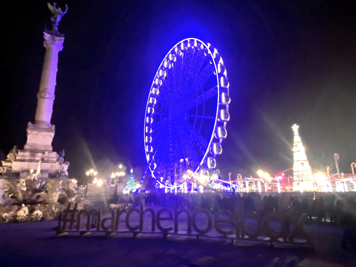 🎄 Marché de Noël de <a href="/Bordeaux/">Bordeaux</a> | Accès facile et serein
📍 Quinconces 
📅 Jusqu'au 28 déc. de 11h à 21h

🚋 Lignes B C D E
🚌 Ligne 2, TBNight, Car express 410
🚴 Stations Le Vélo &amp; arceaux
🅿️ P+R connectés au tram

💡Y aller 👇️
infotbm.com